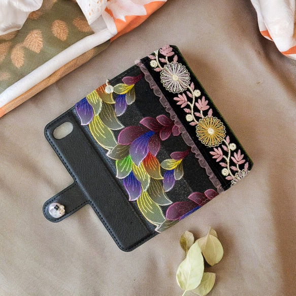 ［受注製作］Black×colorful leaf iPhoneケース/スマホケース❁ほぼ 全機種対応