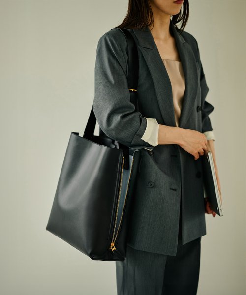 【A4対応】【通勤】【EPOR】Y BAG Shoulder Large（サイドジップショルダーバッグ）【WEB限定】【24SS】【雑誌掲載】