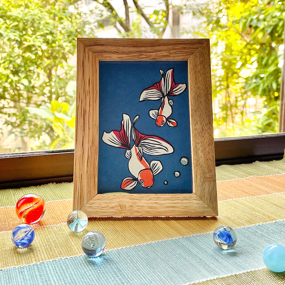 切り絵「金魚(藍)」