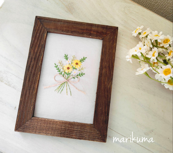 【送料無料】ひまわりBouquet＊刺繍インテリアフレーム