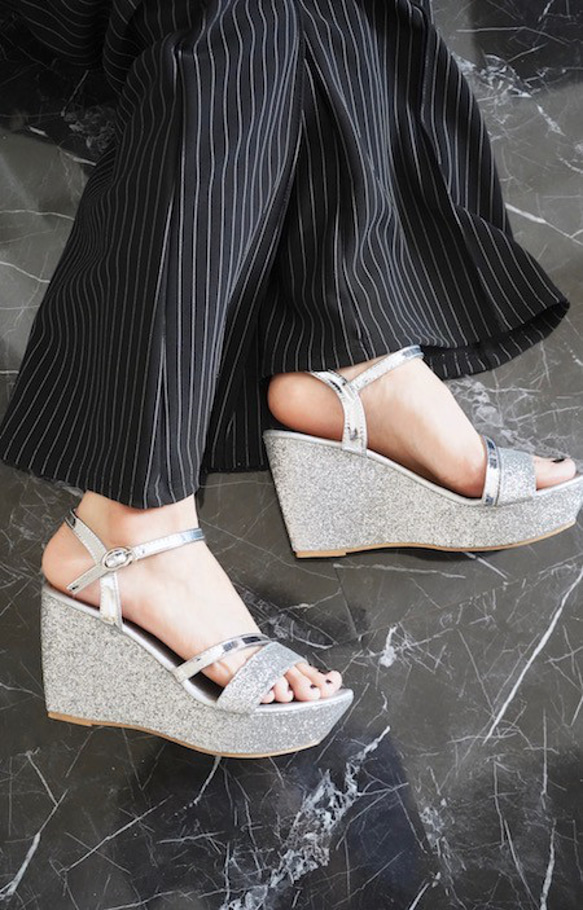 Silver Glitter Wedge Sole Sandals サンダル ホワイト 白 カジュアル