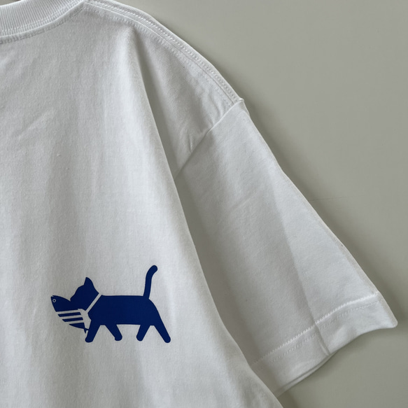 azidesアジデス・・・ドラ猫バージョン かわいいおもしろ猫Tシャツ　半袖　メンズ　レディース　キッズ　白ホワイト