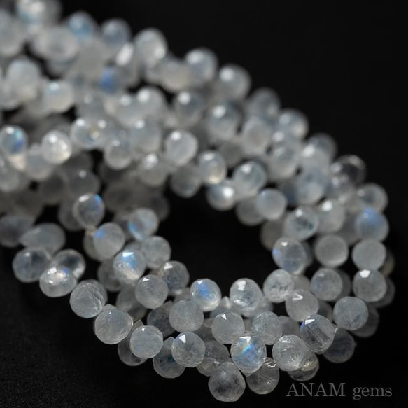 【19㎝】ブルームーンストーン ドロップカット（ブリオレットカット）(ビーズ素材)★ANAM gems