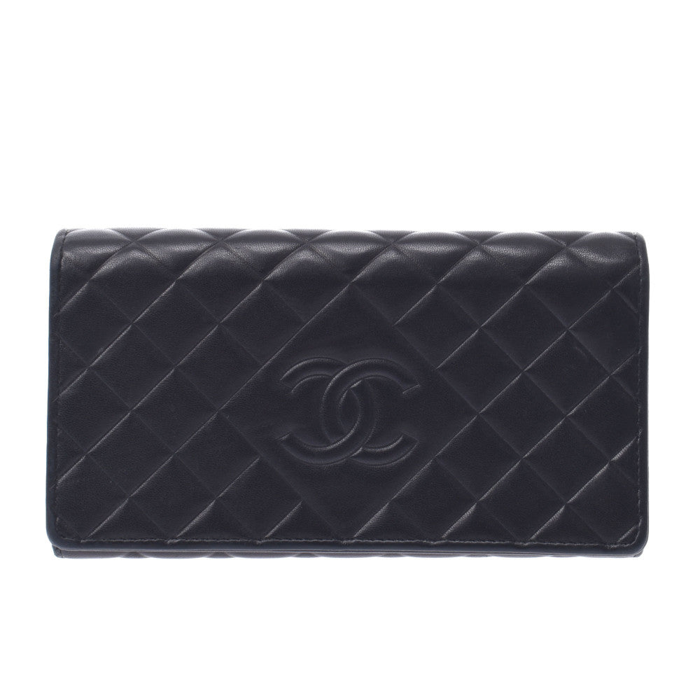 CHANEL シャネル マトラッセ 黒 シルバー金具 レディース ラムスキン 長財布 ABランク 中古 