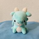 おすわりドラゴンのぬいぐるみ（ミントグリーン）