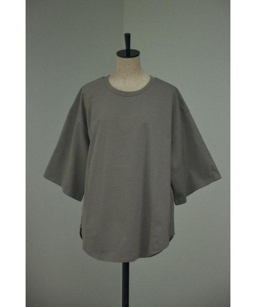 wide sleeve t－shirt