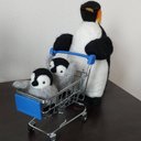 お買い物ペンギン親子