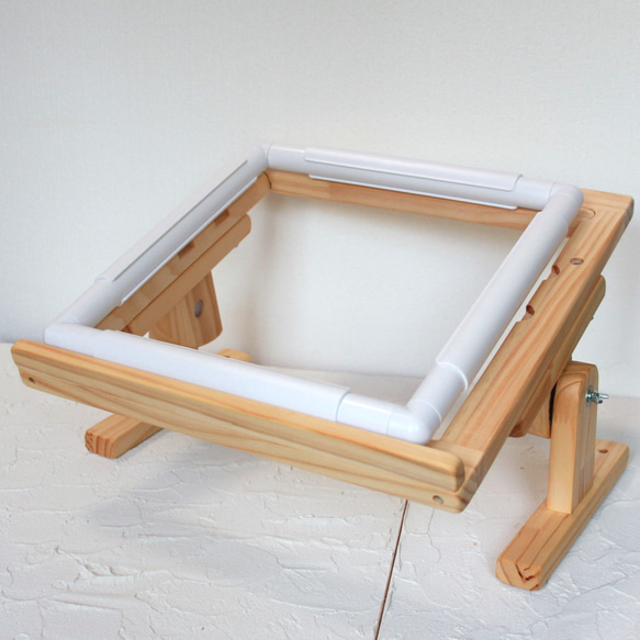 Square embroidery stand S（EXPORT) /EDDY WOODWORKS