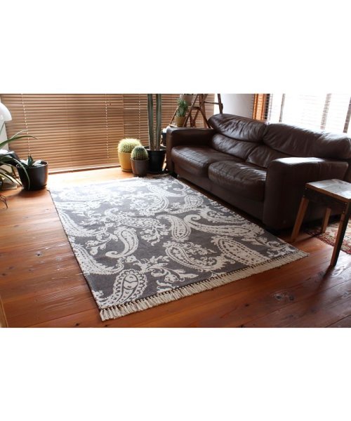 PAISLEY FRINGE RUG 140×200