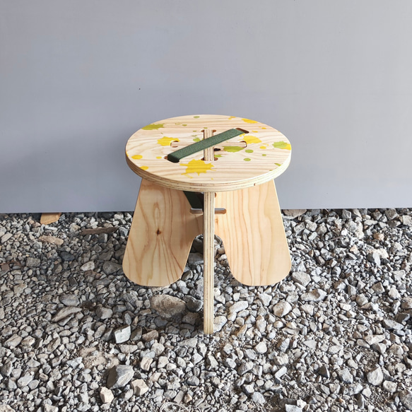 DIY CAMP STOOL（組み立て式チェアー）