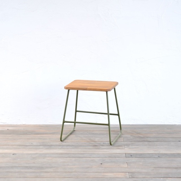 TRAPEZOID STOOL - WALNUT　/スツール・椅子・踏み台