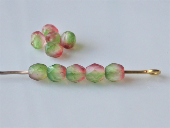 FP すりガラス　野原の花　チェコビーズCzech Glass Beads20個