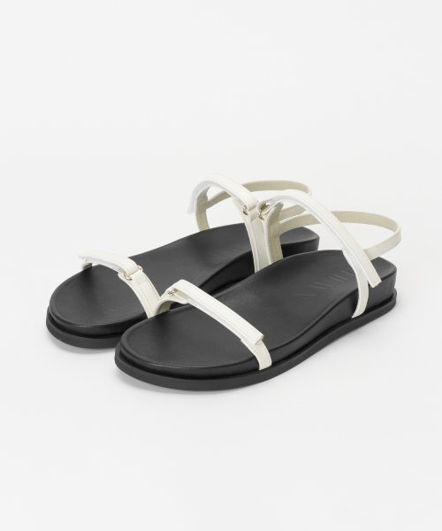 【HEWN(ヒューン)】 THIN HOON&LOOP SANDAL