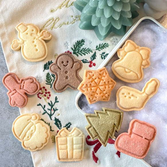 【クリスマス】〈10点セット〉ミニ クッキー型/かわいい/プレゼント/ギフト/手作り/サンタ/トナカイ/ツリー/手袋