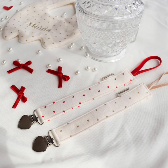 petit heart pacifier holder