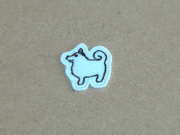 かわいいいぬの手刺繍風ワッペン/干支戌 イヌ 犬