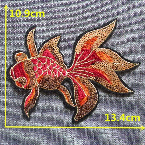 金魚モチーフ　アイロンプリント　10.8cm*13.4cm