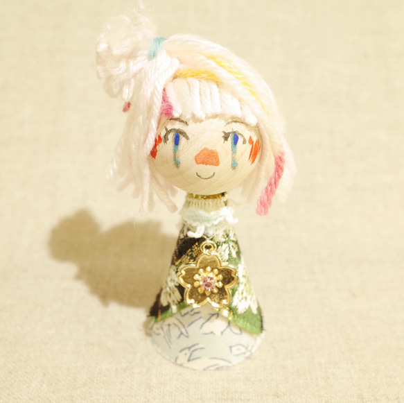 nollen kokeshi