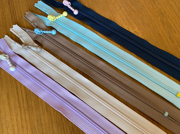 新入荷！『シンプルで使いやすい♪玉付きファスナー 20cm 　YKK』～各１色　計5本Ⓛ～