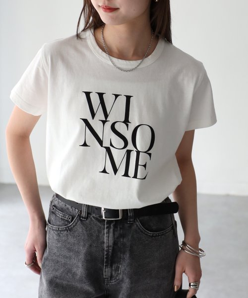 WINSOMEプリントレタリングTシャツ