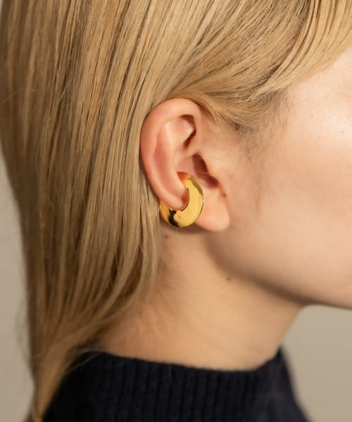 SMELLY so’　flat circle earcuff gld