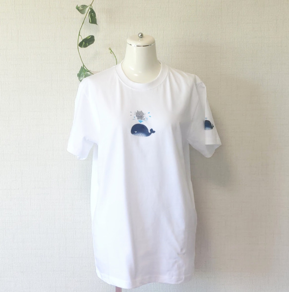 クジラの型染め半袖Tシャツ