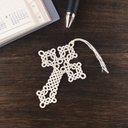 タティングレースの十字架モチーフの栞　オフホワイト　読書・手帳・日記に　tatting lace　手編みレース