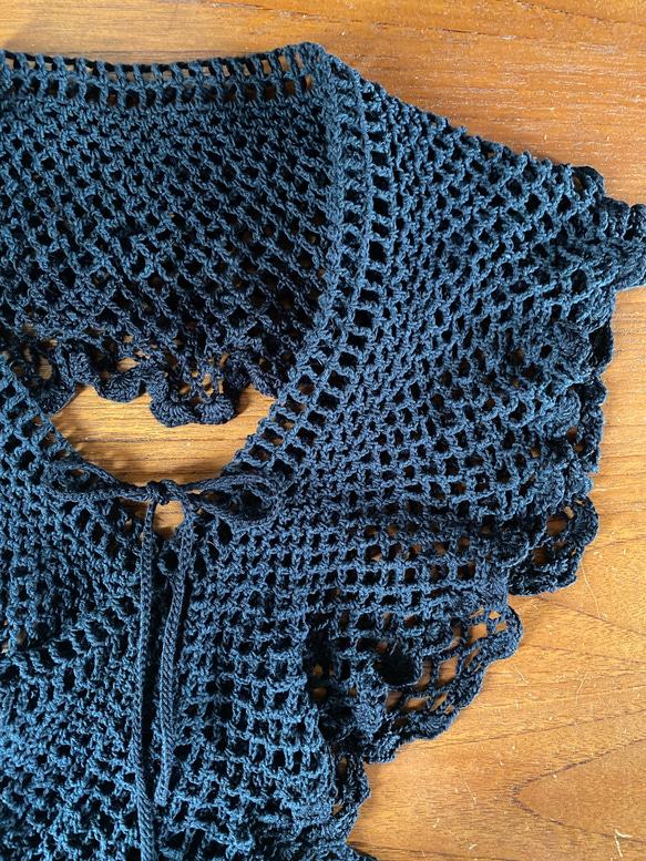 つけ襟のようなcrochet scarf（ 黒 ）