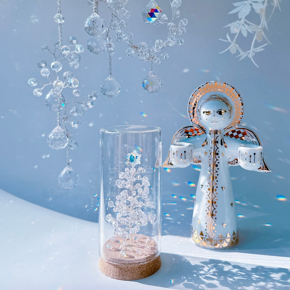 雪の結晶と樹氷のクリスタルツリー〔プレシオサクリスタル〕ガラスボトル　虹の煌めくクリスマスツリー＊もみの木