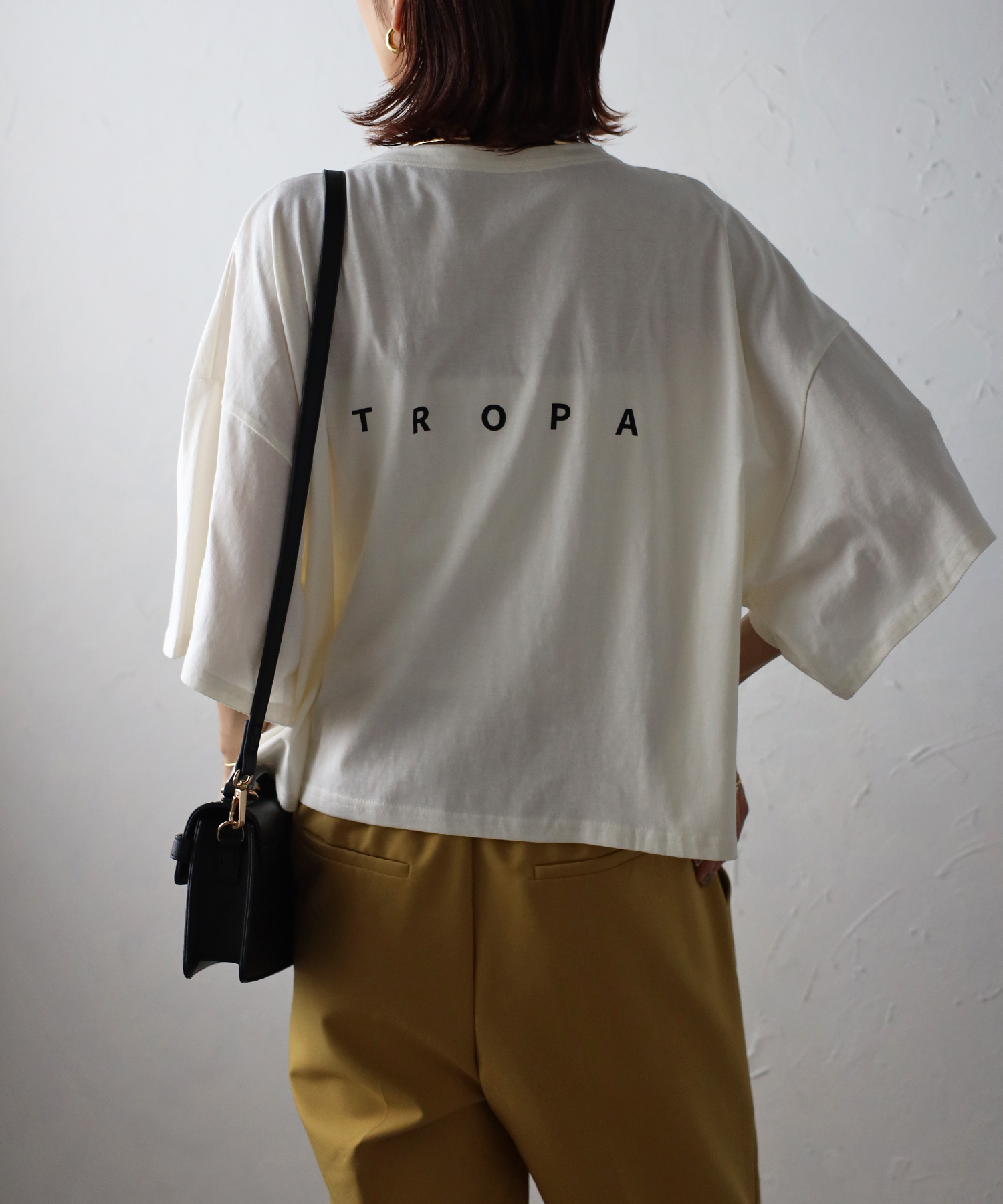 ボンジュールサガン/TROPAバックロゴハーフスリーブTシャツ