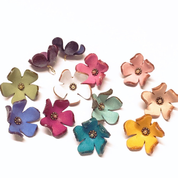 【Leather flower parts】ﾌﾟﾙﾒﾘｱS(ﾋﾟﾝ付) same color 2 pieces