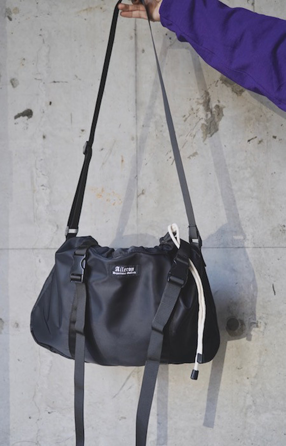 Nylon Belted Big Shoulder Bag ショルダーバッグ ブラック 黒 ストリート