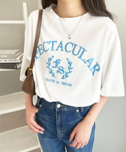 メタリックプリントロゴTシャツ