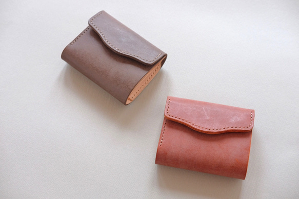 plain wallet (darkgray,brown)/オイルレザーとヌメ革のシンプルなお財布