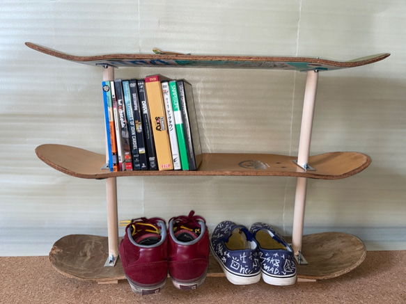 スケートシェルフ_DVDサイズ(高さ22cm)_組立キット skateshelf