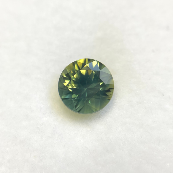 【お盆セール開催中】バイカラーモンタナサファイア ルース 0.658ct アメリカ産 日独ソーティング付き