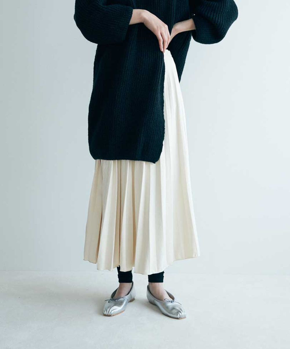 マージュール/PEACH SKIN PLEATS SKIRT