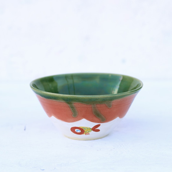 織部釉と赤い金魚絵のbowl（イエロー）