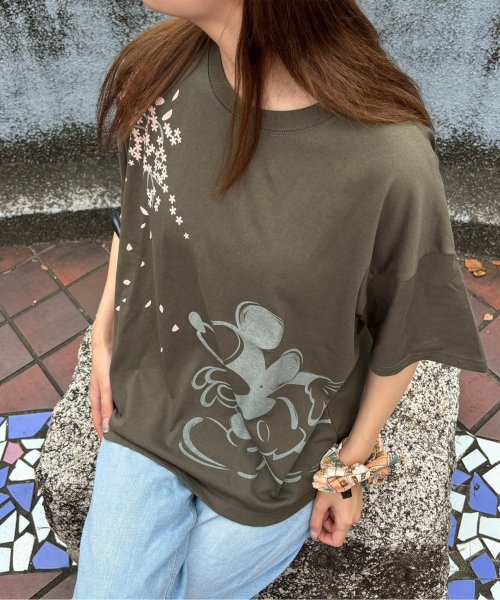 【DISNEY/ディズニー】天竺和柄プリントクルーネック半袖BOXＴシャツ　ミッキーマウス・ミニーマウス・ドナルドダッグ・プーさん