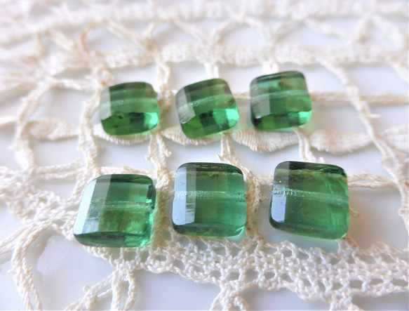 スクエアカット　針葉樹　チェコビーズCzech Glass Beads6個