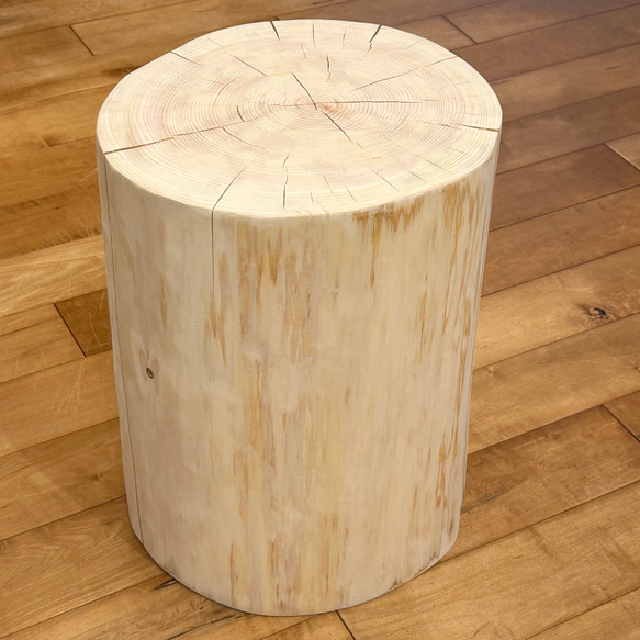 Hinoki  Wood  Stool  No.546