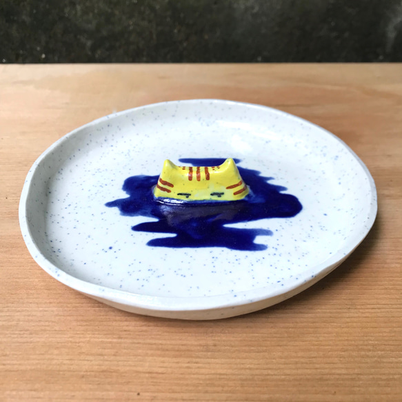 『水鬼猫』 竹 土石 山岩 山シリーズ おもしろ癒し浅鍋 ビスケット皿 収納皿 キーブレスレット リング 猫と晴れ