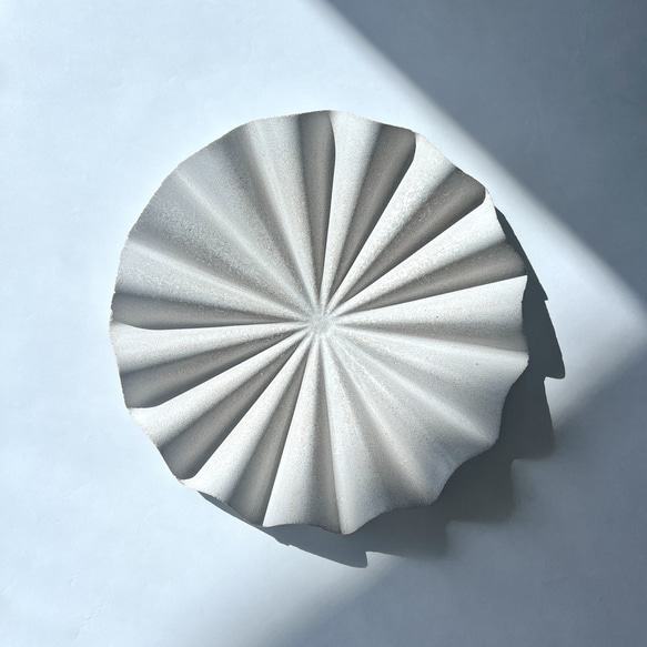 wave plate/white stone