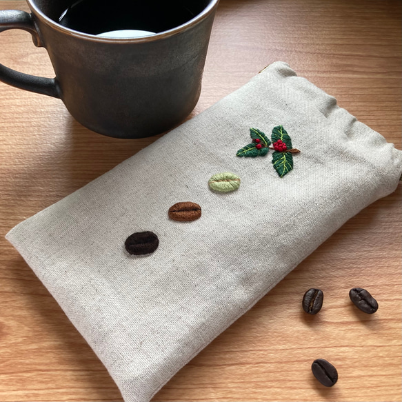 コーヒー豆の手刺繍バネ口キルティングポーチ