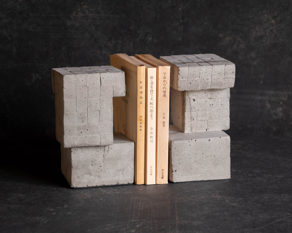 ブックエンド（quadrangle）コンクリート　Bookends and Objects