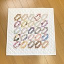 158 Bレールロードクロッシング（踏切）のパッチワークタペストリー　パッチワークキルトタペストリー