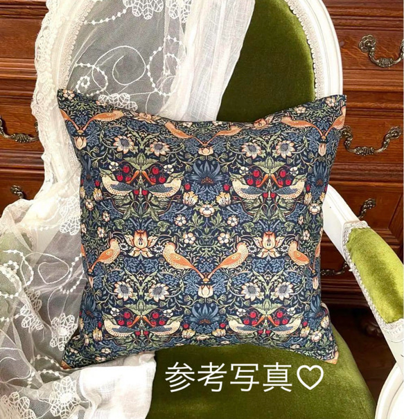 セール♡modaウイリアム・モリス いちご泥棒 クッションカバー ② と ③  45×45cm用