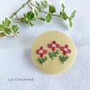 ３本の花の刺繍ブローチ⑤