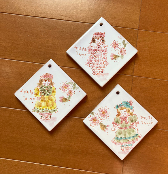 【桜ハンドメイド2024】スペインタイルアート ～アトリエターコの「ドールとさくら」のミニ壁掛け～