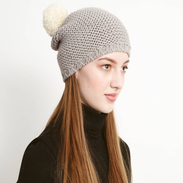 GRAY SUPER POM BEANIE